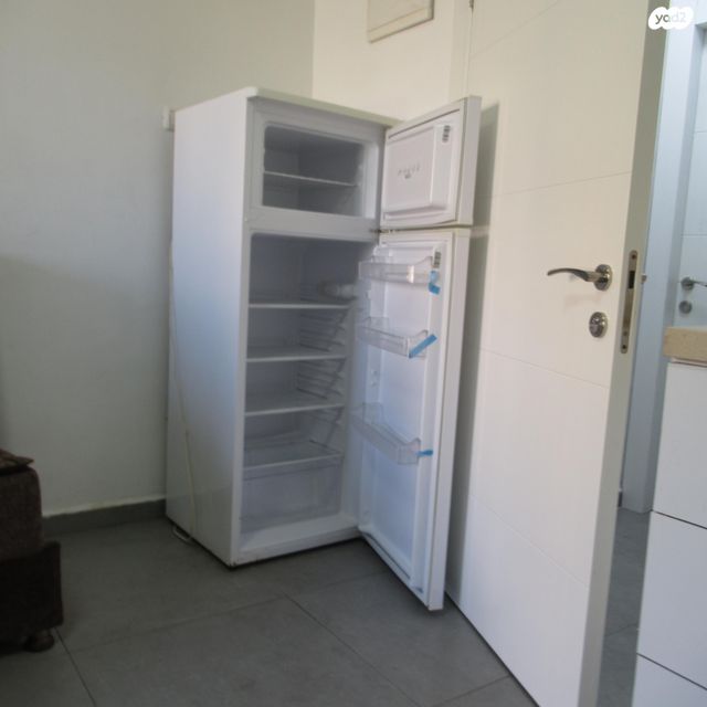 דירה, ש"י עגנון 5, צור שלום, קרית ביאליק