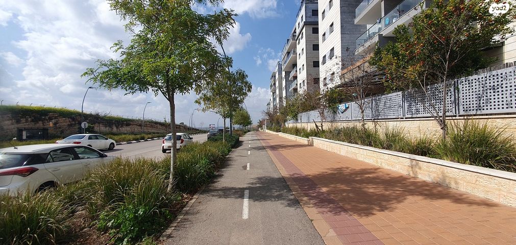 דירת גן, שדרות בן גוריון 27, ראש העין