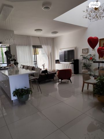 בית פרטי/ קוטג', בר לב, מזכרת בתיה