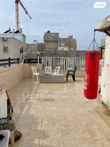 טריפלקס, דוגית, דרום מערב ותיק, בת ים