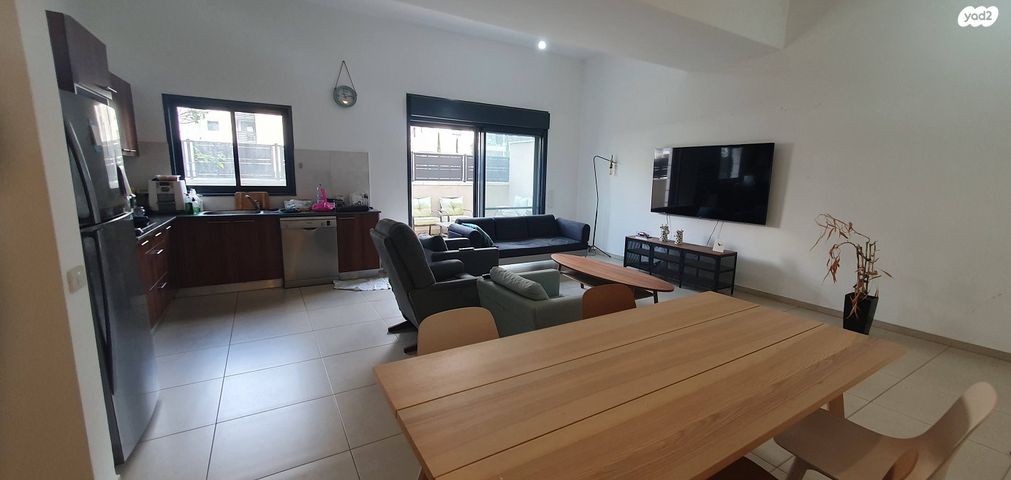 דירת גן, שדרות בן גוריון 27, ראש העין