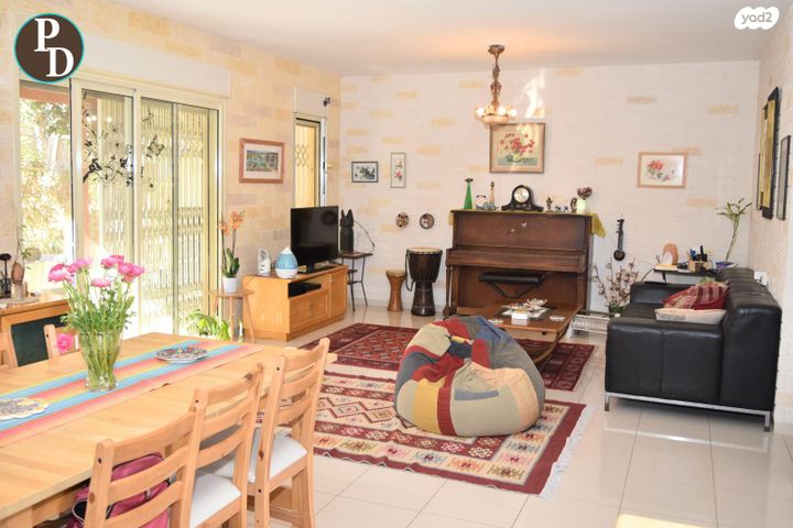 דו משפחתי, כפר יונה