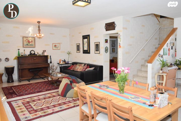 דו משפחתי, כפר יונה