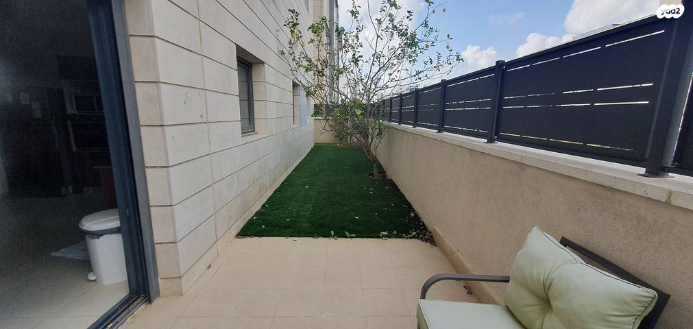 דירת גן, שדרות בן גוריון 27, ראש העין