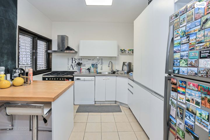 דירה, השניים, גבעתיים