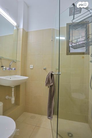 דירה, השניים, גבעתיים