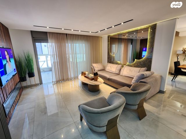 דירה, העצמאות 83, רובע הקריה, הסיטי, אשדוד