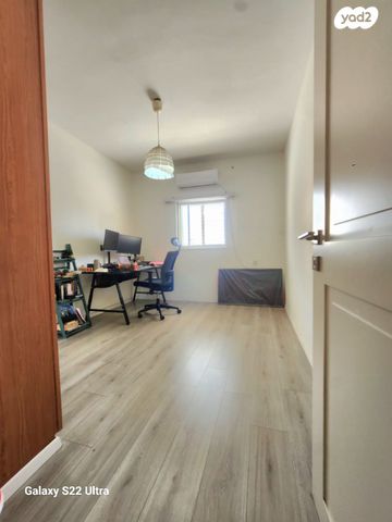 דירה, רח' הנשיא צפון, חדרה