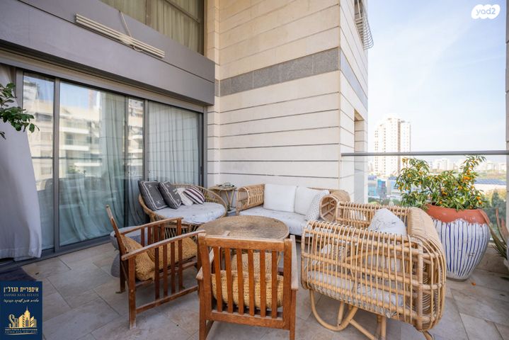 גג/ פנטהאוז, פסגת אונו, קרית אונו