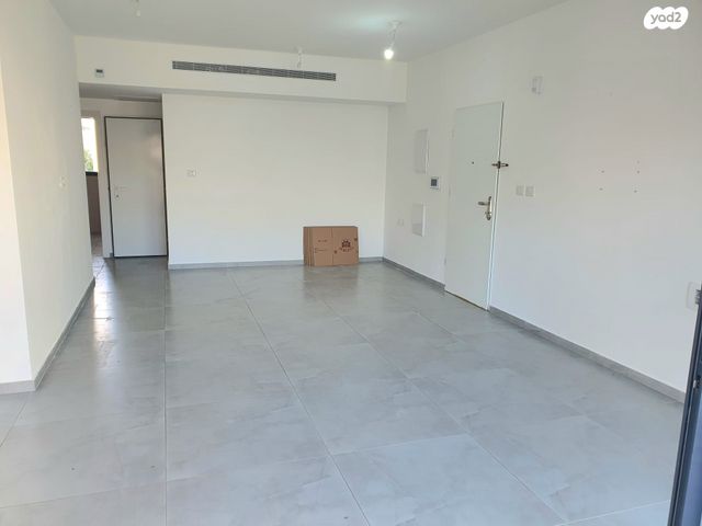 דירה, ישראל זנגוויל 33, נתניה