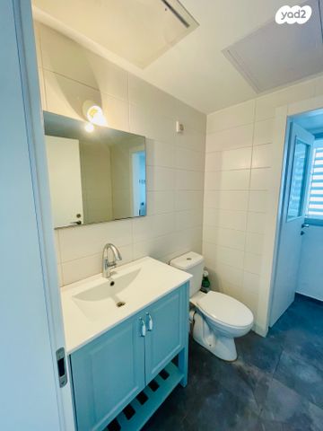 דירה, חיים חפר, הרקפות, ראשון לציון