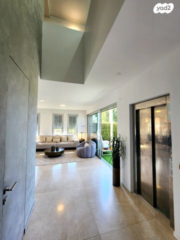 דירה, העוגן, עג'מי, גבעת העליה, תל אביב יפו