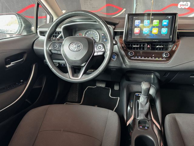 טויוטה קורולה