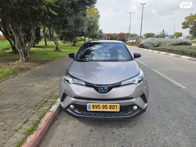 טויוטה C-HR
