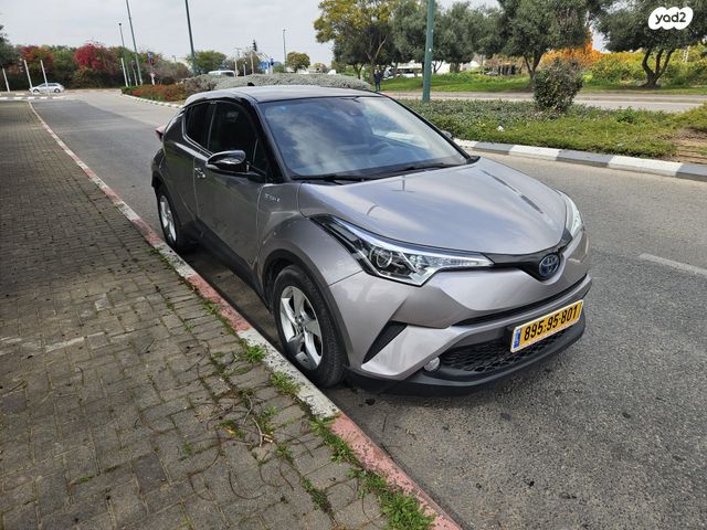 טויוטה C-HR
