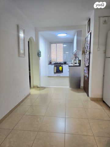 דירה, עגנון, ראשון לציון