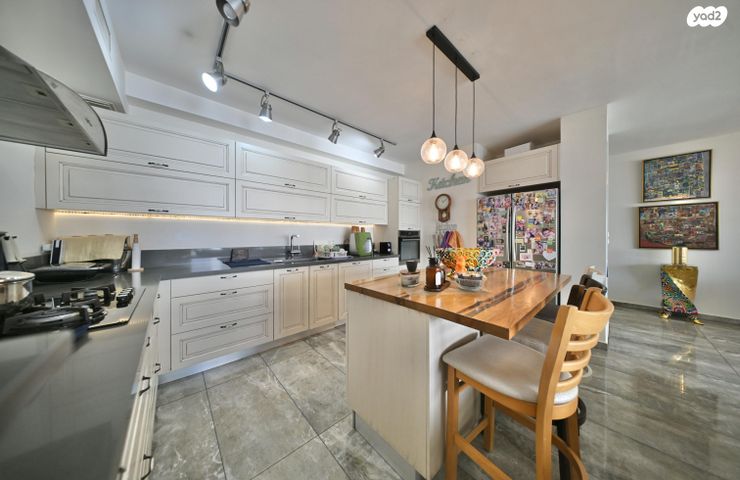 דירה, דרך הים, גנים א', גני תקווה