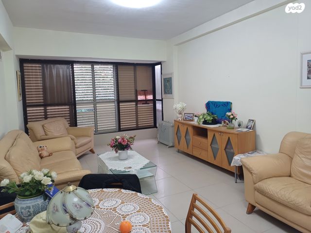 דירה, ביאליק 57, שכונת חשמונאים, מרכז העיר א, רמת גן