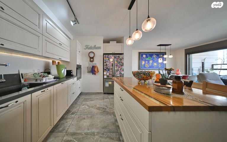 דירה, דרך הים, גנים א', גני תקווה