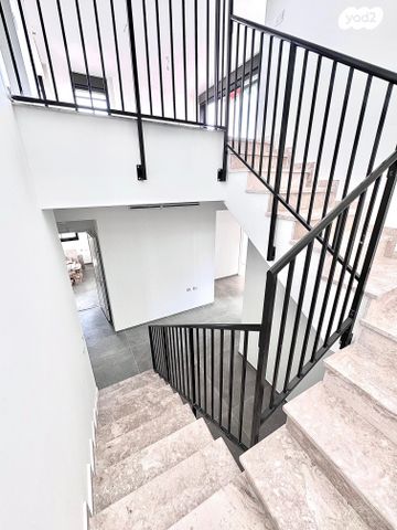 גג/ פנטהאוז, רמת השרון