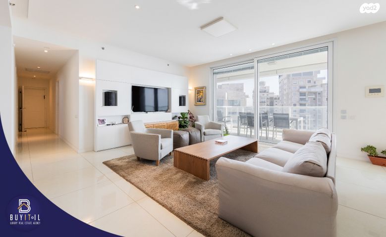 דירה, אהוד מנור, עיר ימים, נתניה