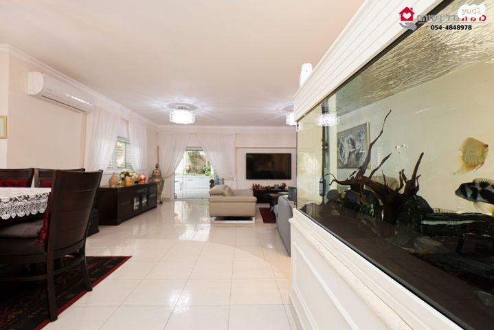 דו משפחתי, הבשור, שוהם