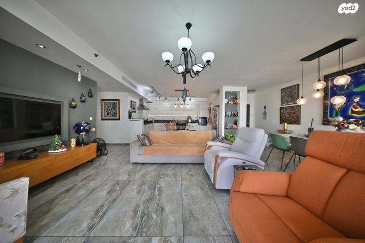 דירה, דרך הים, גנים א', גני תקווה