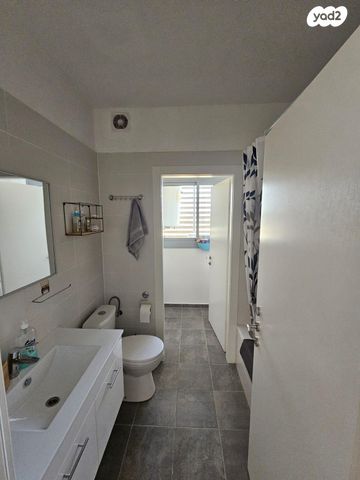 דירה, בית דגן