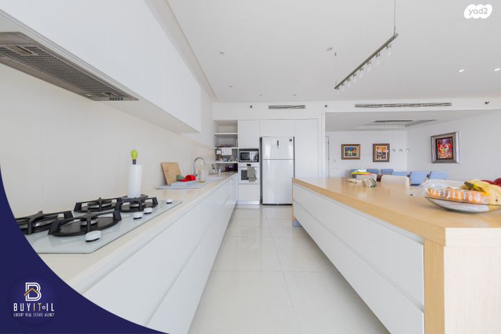 דירה, אהוד מנור, עיר ימים, נתניה