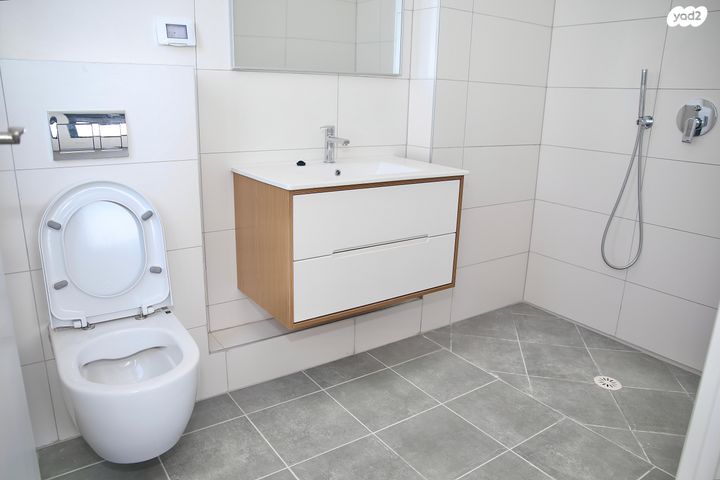 גג/ פנטהאוז, רמת השרון