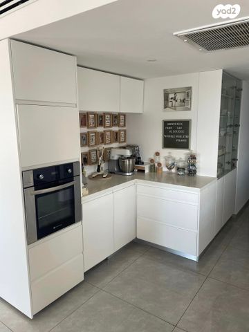 גג/ פנטהאוז, גלי הים, נתניה