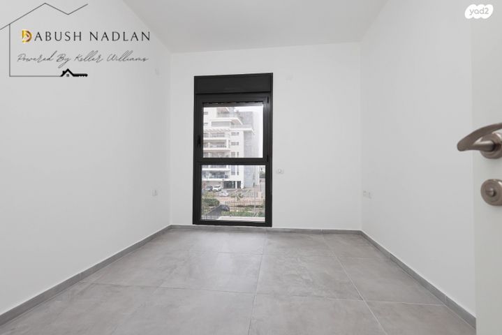 דירה, השלווה, שרונה, כפר יונה