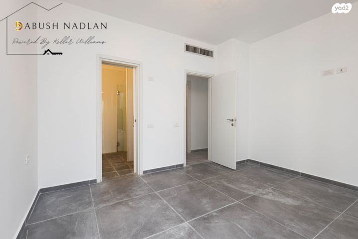 דירה, השלווה, שרונה, כפר יונה