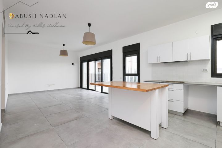 דירה, השלווה, שרונה, כפר יונה