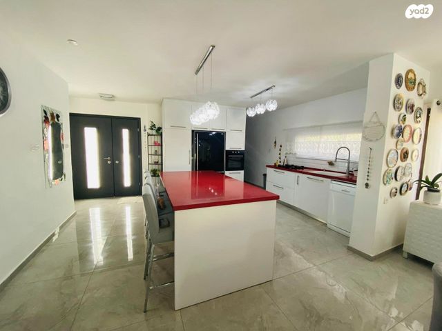 בית פרטי/ קוטג', להבים