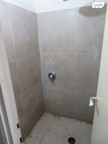 דירה, רחבת גדעון בן יואש 8, מלכי ישראל, קרית גת