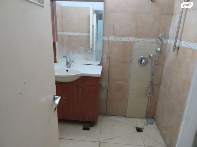 דירה, רחבת גדעון בן יואש 8, מלכי ישראל, קרית גת