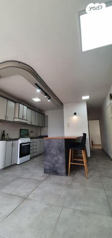 דירה, אבא הלל סילבר 19, יזרעאליה, חיפה