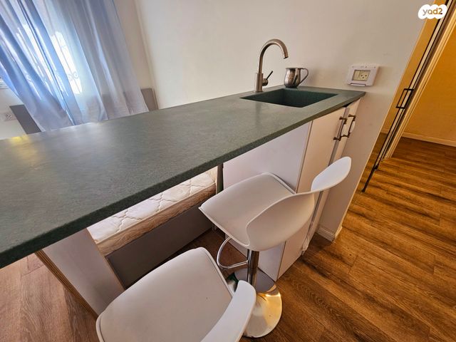 דירה, מולכו, נווה צדק, תל אביב יפו