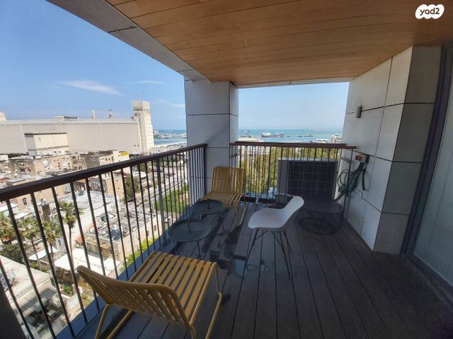 דירה, עין דור, שער פלמר, תחנת רכבת השמונה, חיפה