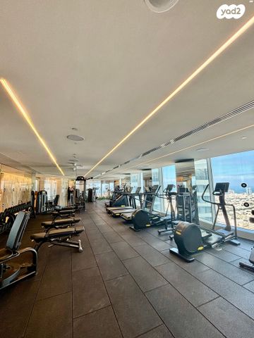 דירה, גרציאני יצחק 10, גני שרונה, קרית הממשלה, תל אביב יפו