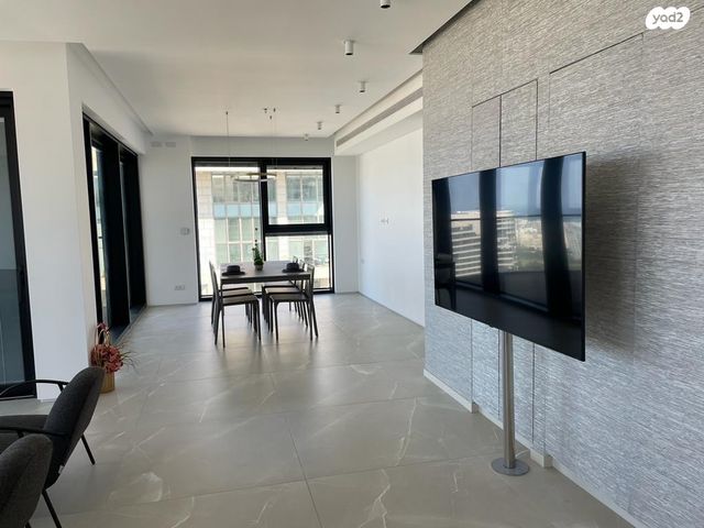 דירה, צמרות איילון, פארק צמרת, תל אביב יפו