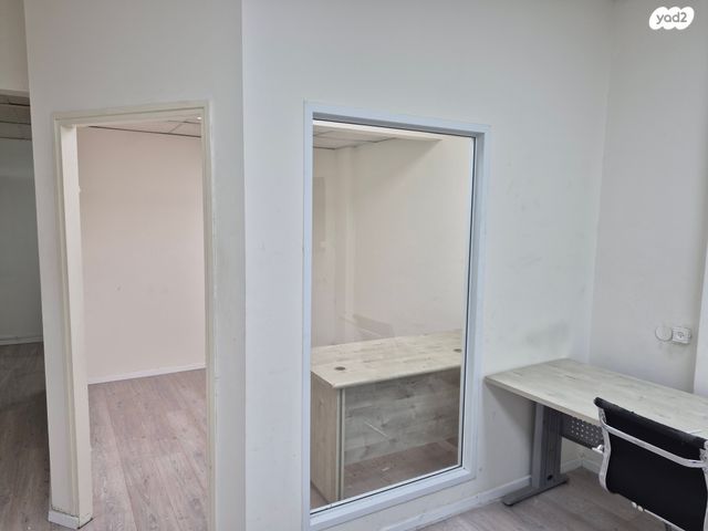 חנויות/ שטח מסחרי, הבנאים 6, קרית איתנים, אשדוד