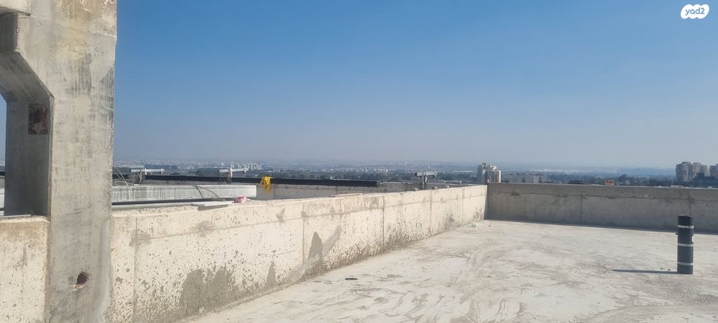 מבני תעשיה, פתח תקווה