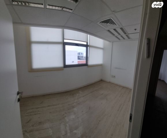 משרדים, ילדי טהרן, מב"ת מערב, אזור תעשייה חדש, ראשון לציון