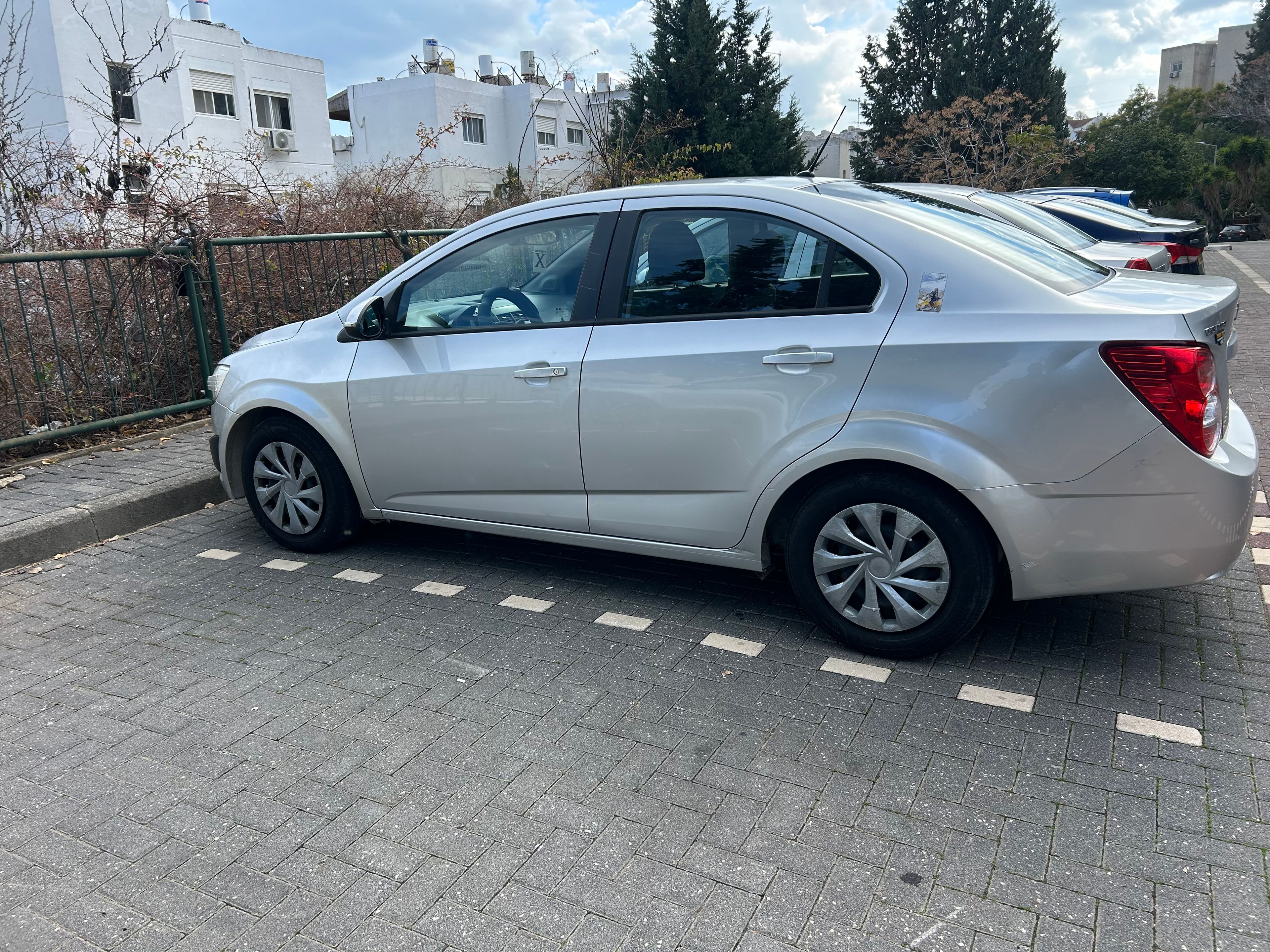 מודעת רכב שברולט סוניק