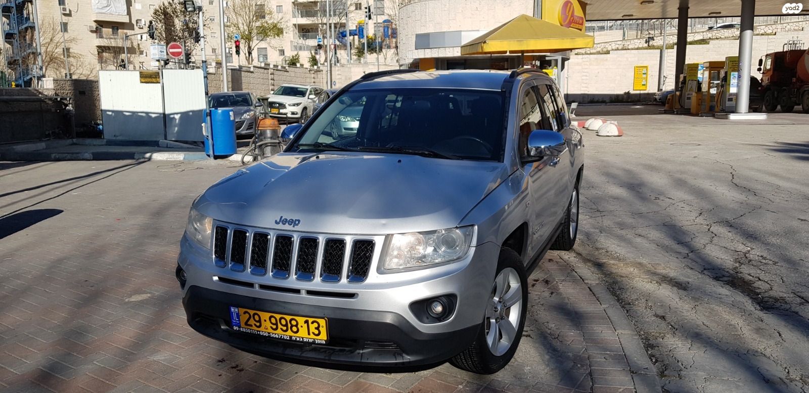 מודעת רכב ג'יפ קומפאס