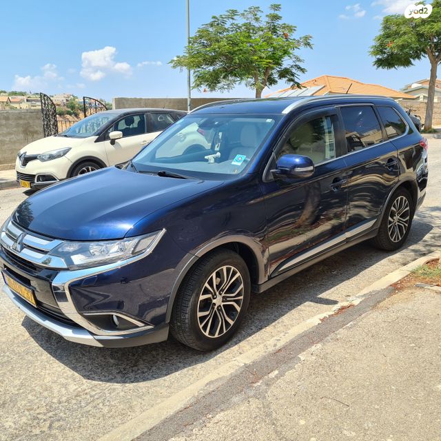 מיצובישי אאוטלנדר