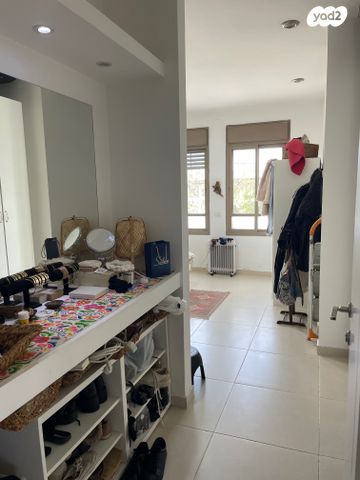 דו משפחתי, שיכון רמז, פרדס חנה כרכור