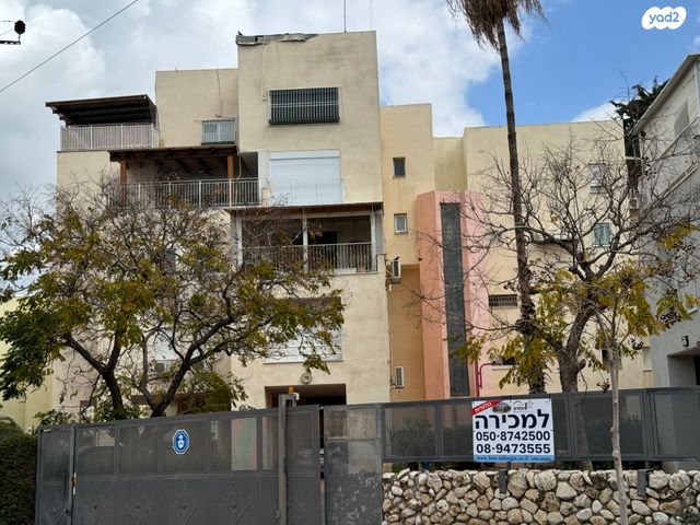 דופלקס, אריה דולצ'ין, גבעתי, רחובות